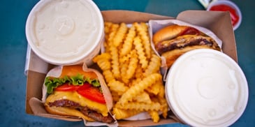 picture-of-hamburgers-french-fries-and-soft-drinks