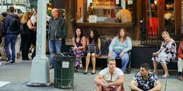 people-waiting-outside-restaurant